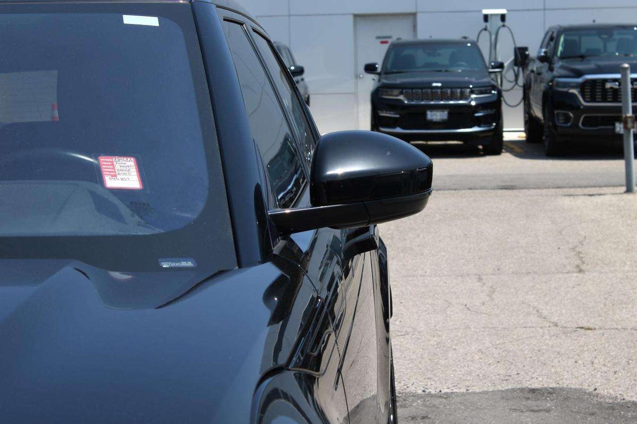 2020 Land Rover Range Rover Evoque S  Gps ReverseCamera Moonroof ParkingSensors Photo