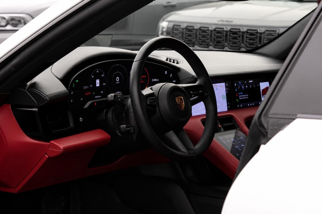 2022 Porsche Taycan Cross Turismo 4  SiriusXM Gps ParkingSensors Rever Photo