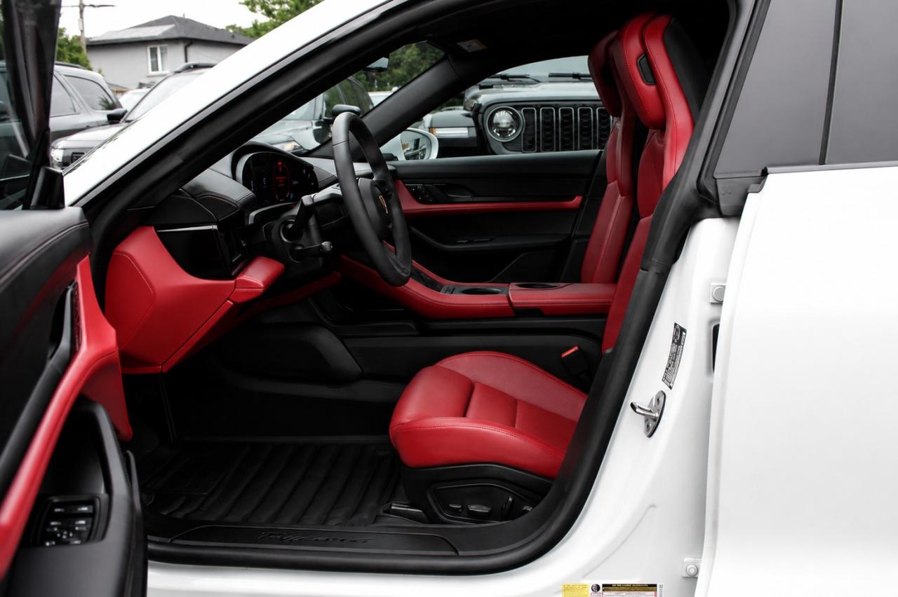 2022 Porsche Taycan Cross Turismo 4  SiriusXM Gps ParkingSensors Rever Photo