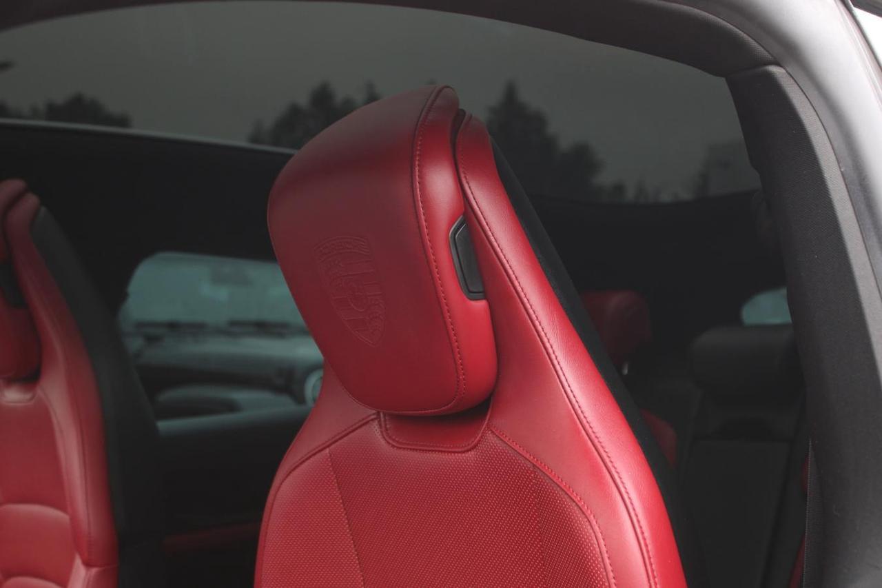 2022 Porsche Taycan Cross Turismo 4  SiriusXM Gps ParkingSensors Rever Photo