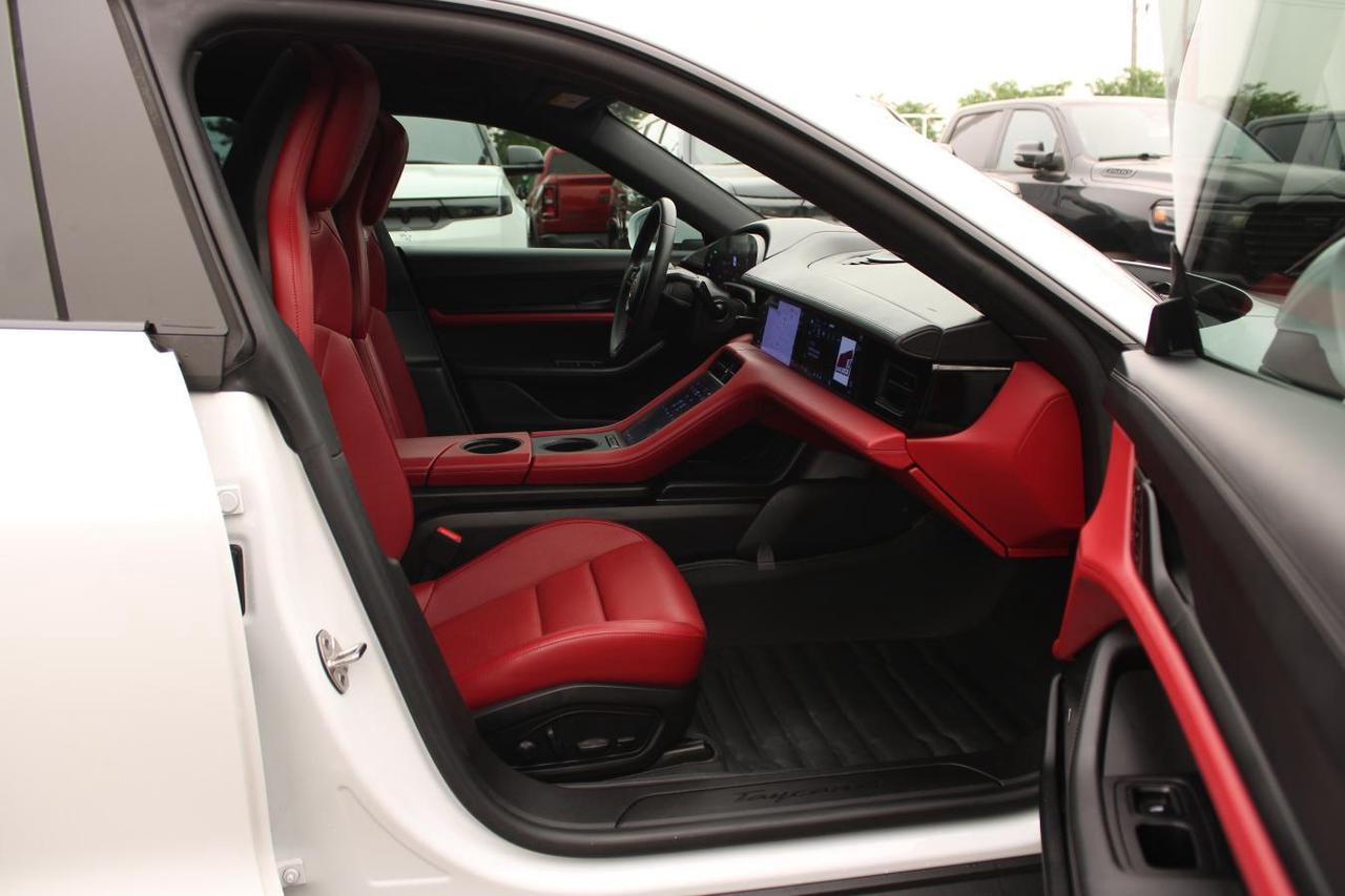 2022 Porsche Taycan Cross Turismo 4  SiriusXM Gps ParkingSensors Rever Photo