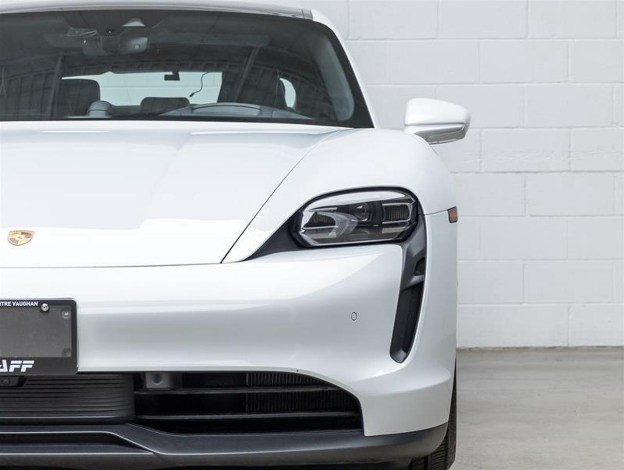 2022 Porsche Taycan  Photo