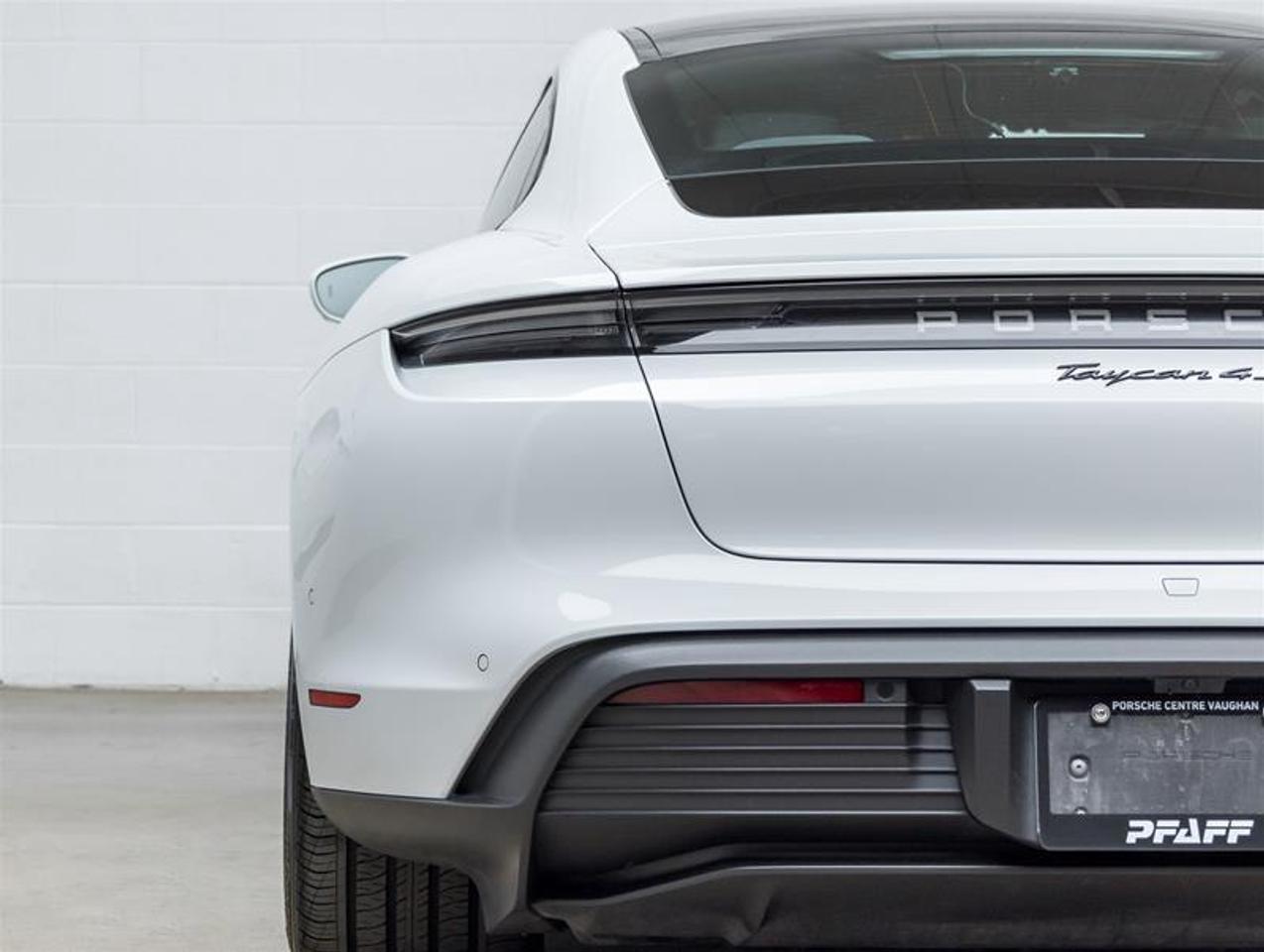 2022 Porsche Taycan  Photo