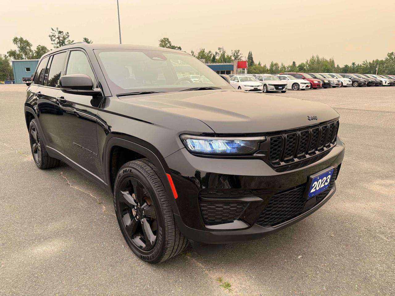 2023 Jeep Grand Cherokee Altitude Photo