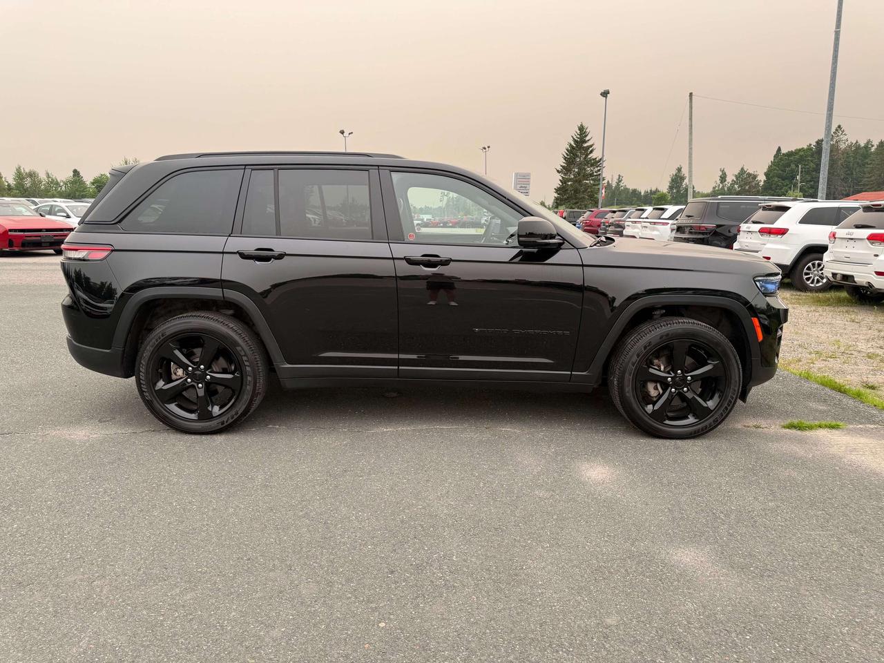 2023 Jeep Grand Cherokee Altitude Photo