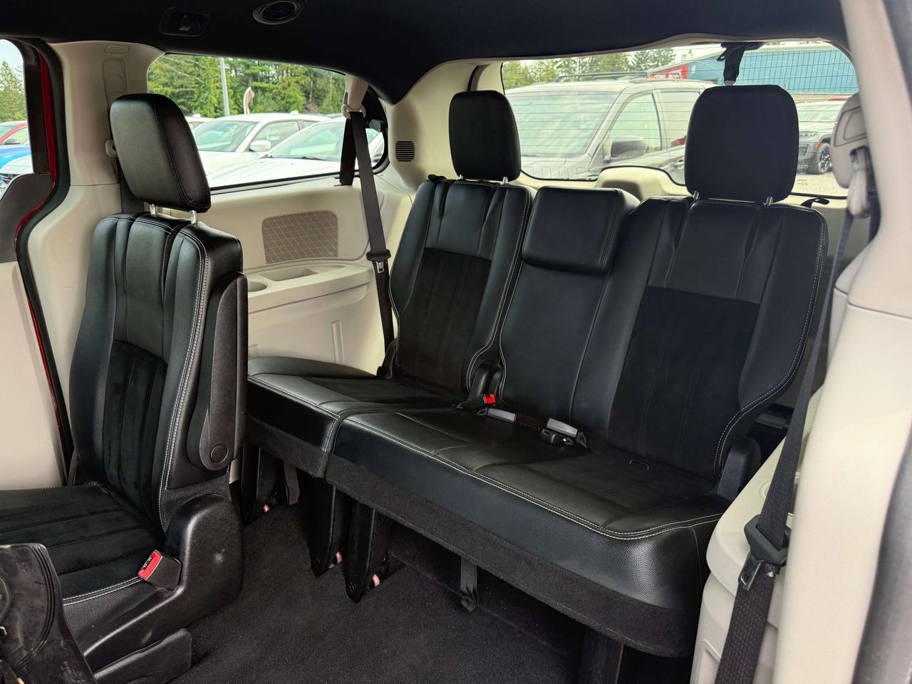2016 Dodge Grand Caravan SXT Premium Plus - cruise control Photo