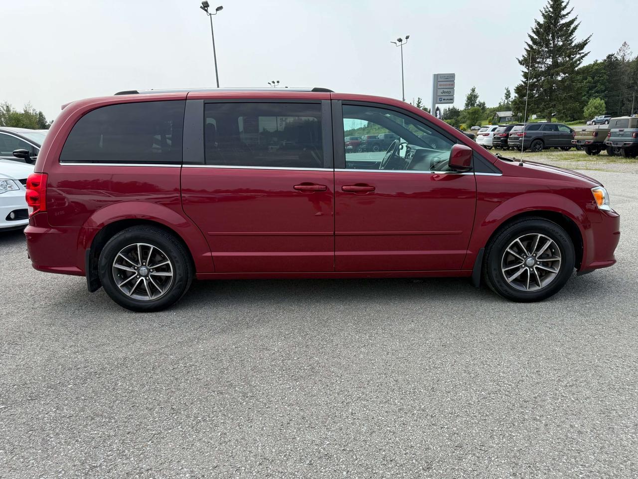 2016 Dodge Grand Caravan SXT Premium Plus - cruise control Photo