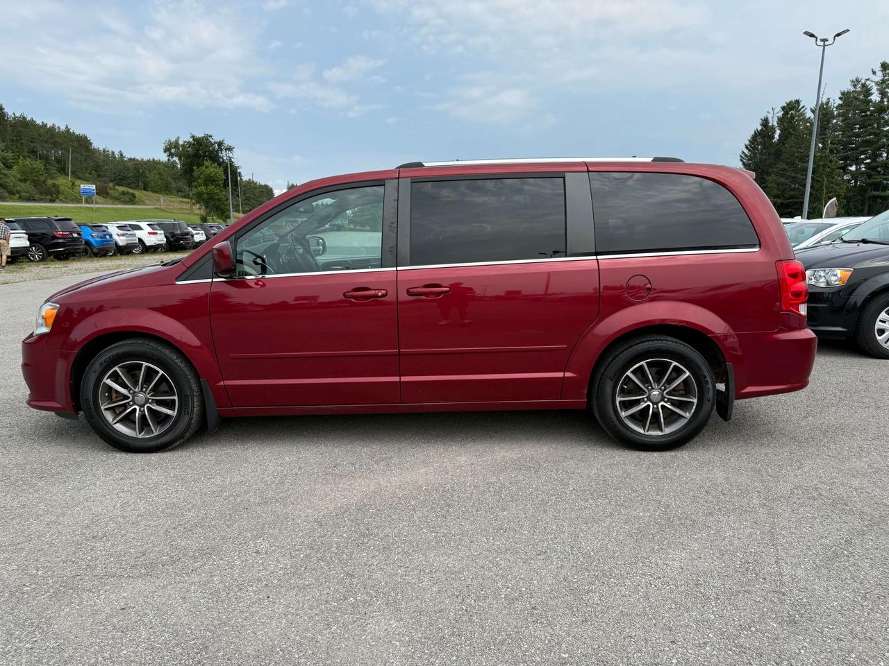2016 Dodge Grand Caravan SXT Premium Plus - cruise control Photo