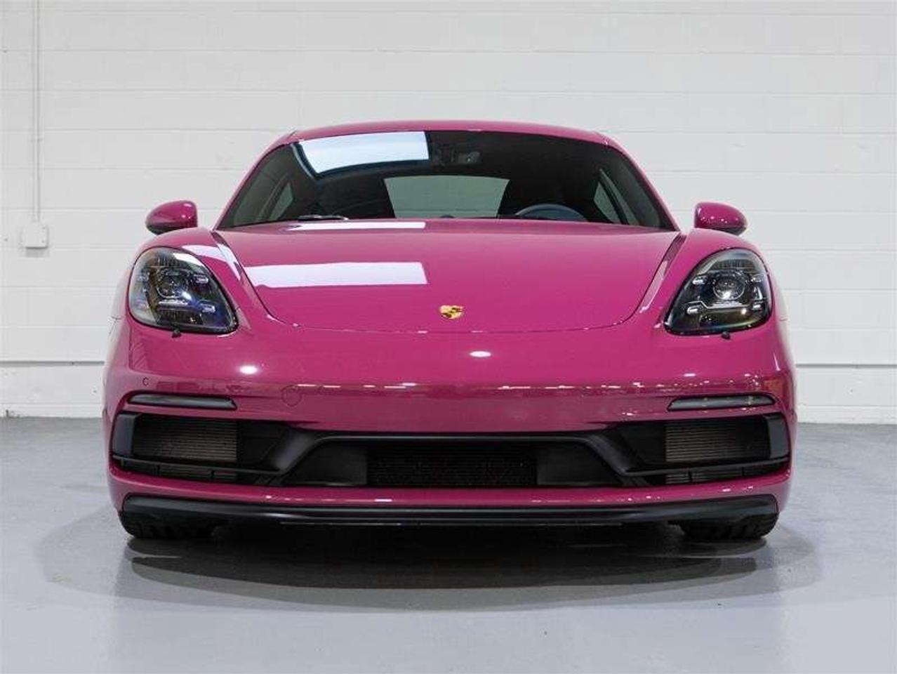 2025 Porsche 718 Cayman GTS 4.0 Coupe Photo
