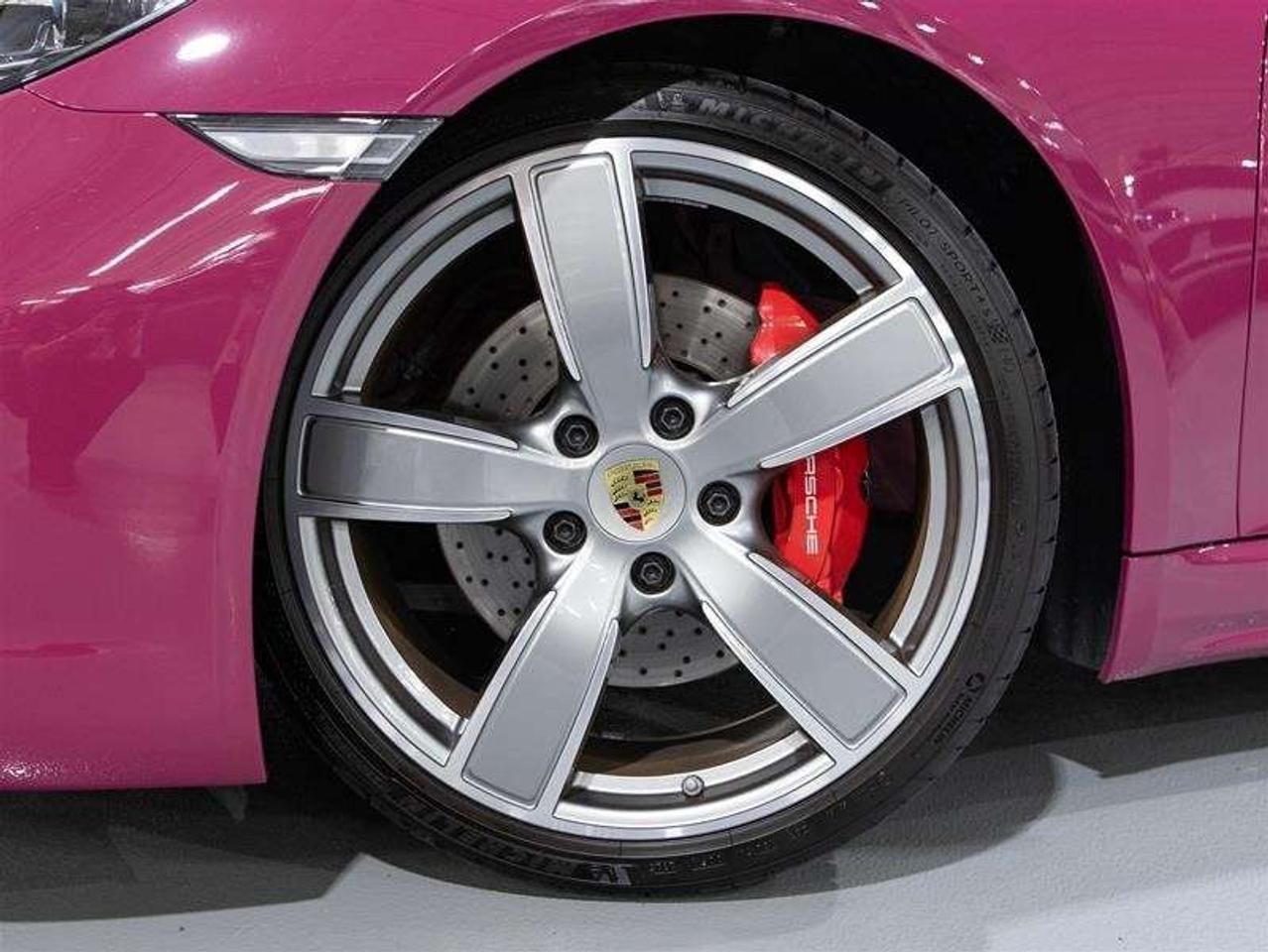 2025 Porsche 718 Cayman GTS 4.0 Coupe Photo