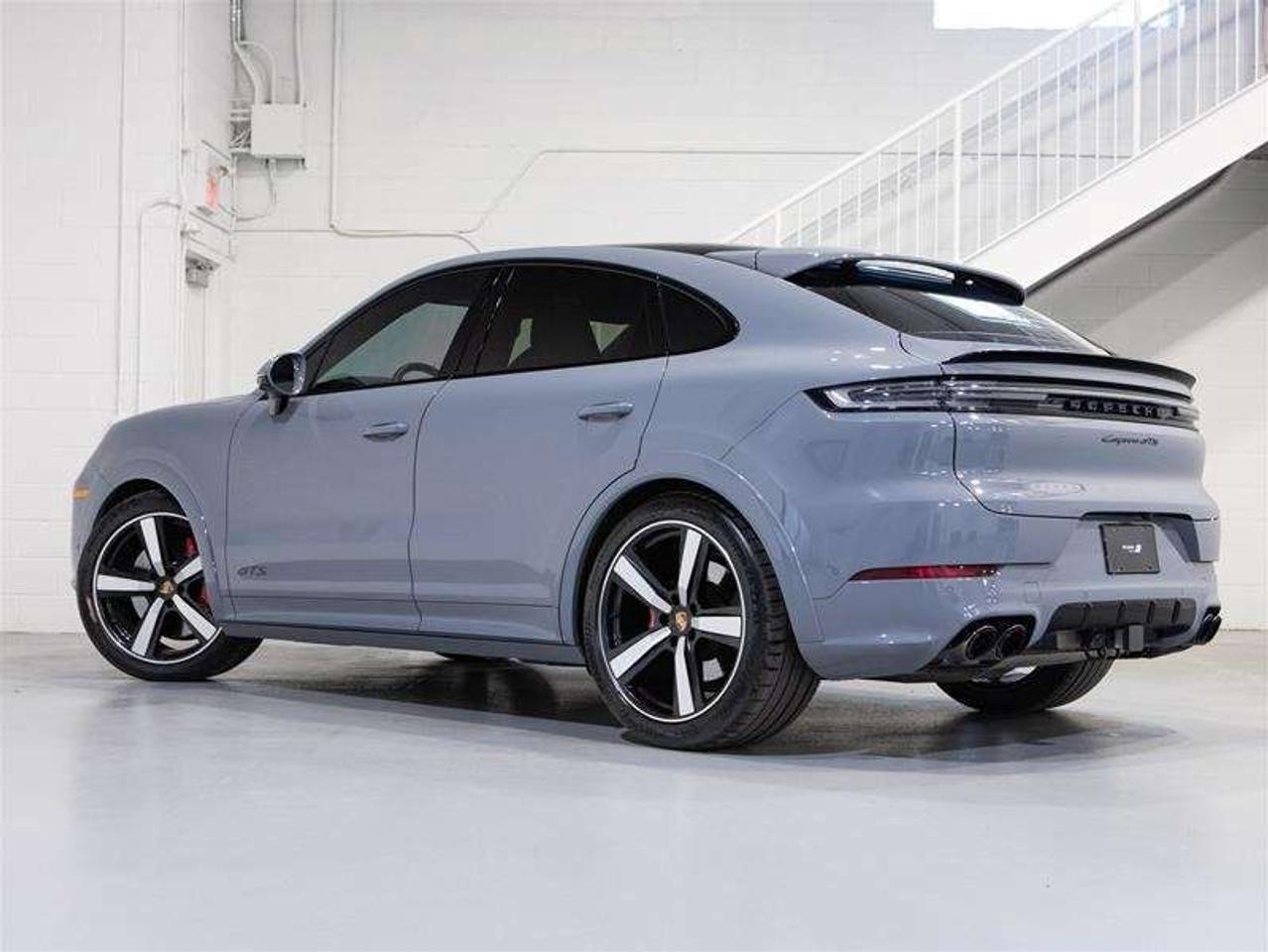 2025 Porsche Cayenne GTS Coupe AWD Photo