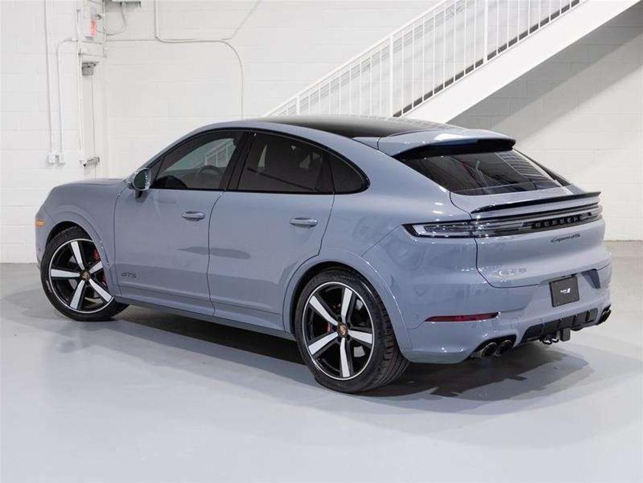 2025 Porsche Cayenne GTS Coupe AWD Photo
