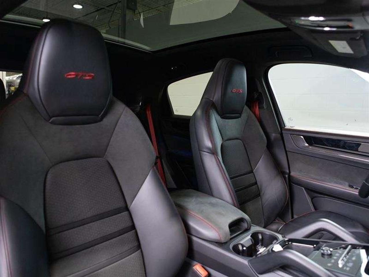 2025 Porsche Cayenne GTS Coupe AWD Photo