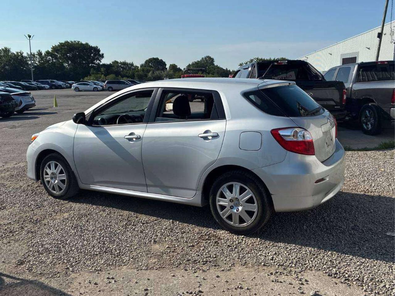 2014 Toyota Matrix AUTO !!! YES ONLY 71428 KMS !!!! ONE OWNER !! MINT Photo