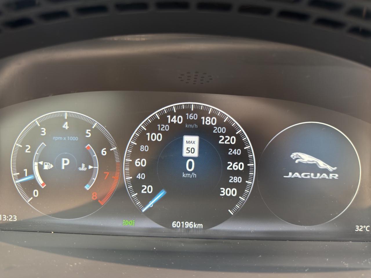 2016 Jaguar XJ Portfolio Photo