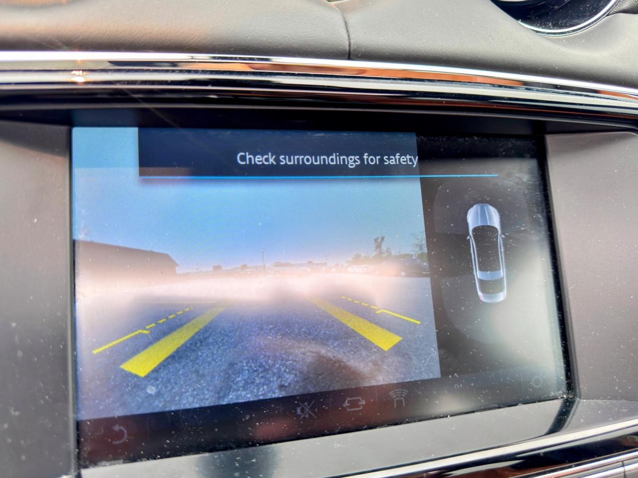 2016 Jaguar XJ Portfolio Photo