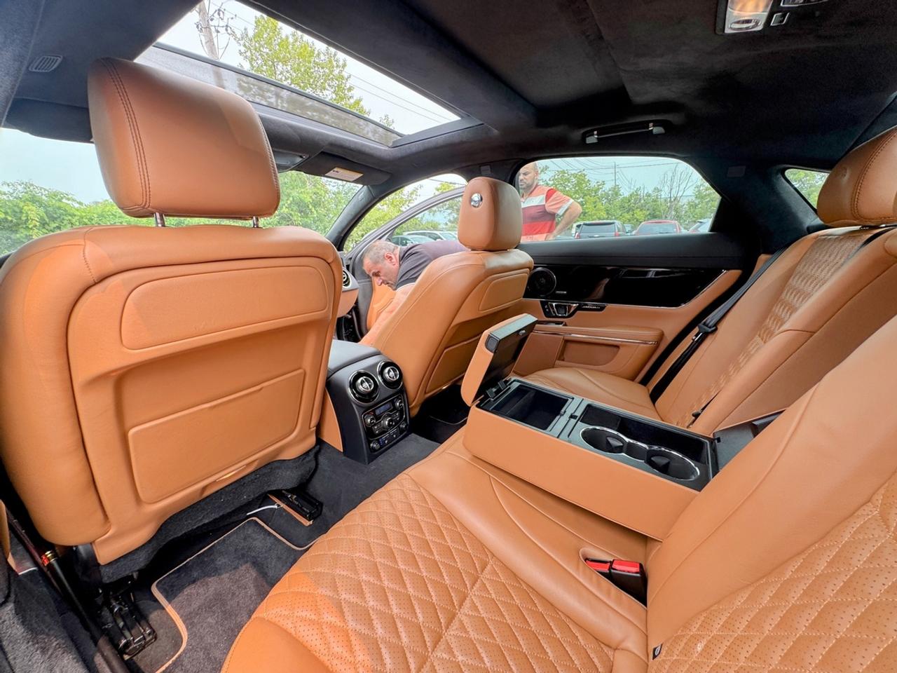 2016 Jaguar XJ Portfolio Photo