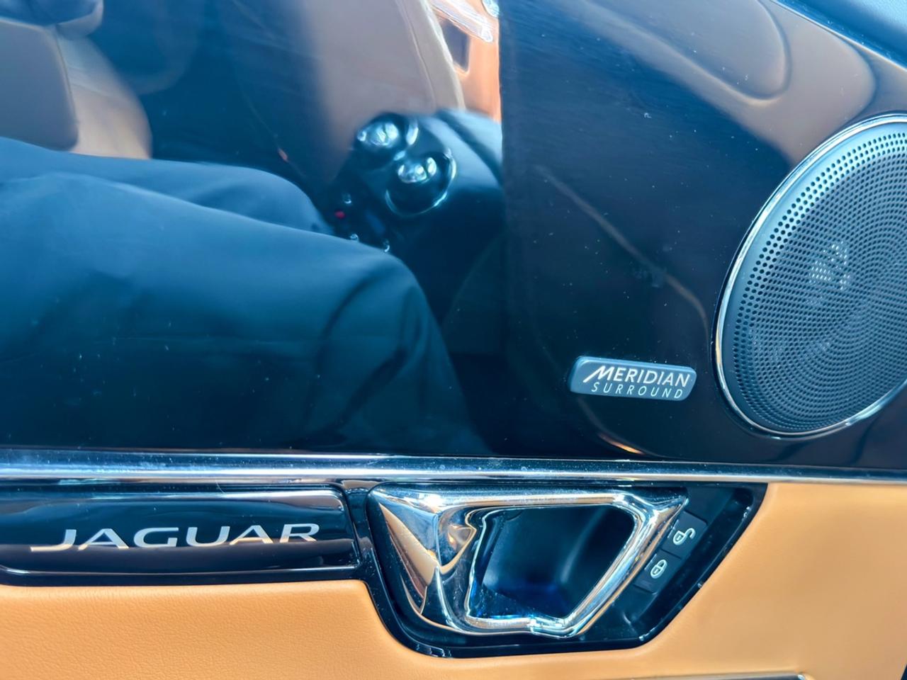 2016 Jaguar XJ Portfolio Photo