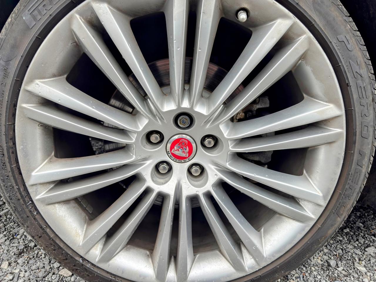 2016 Jaguar XJ Portfolio Photo