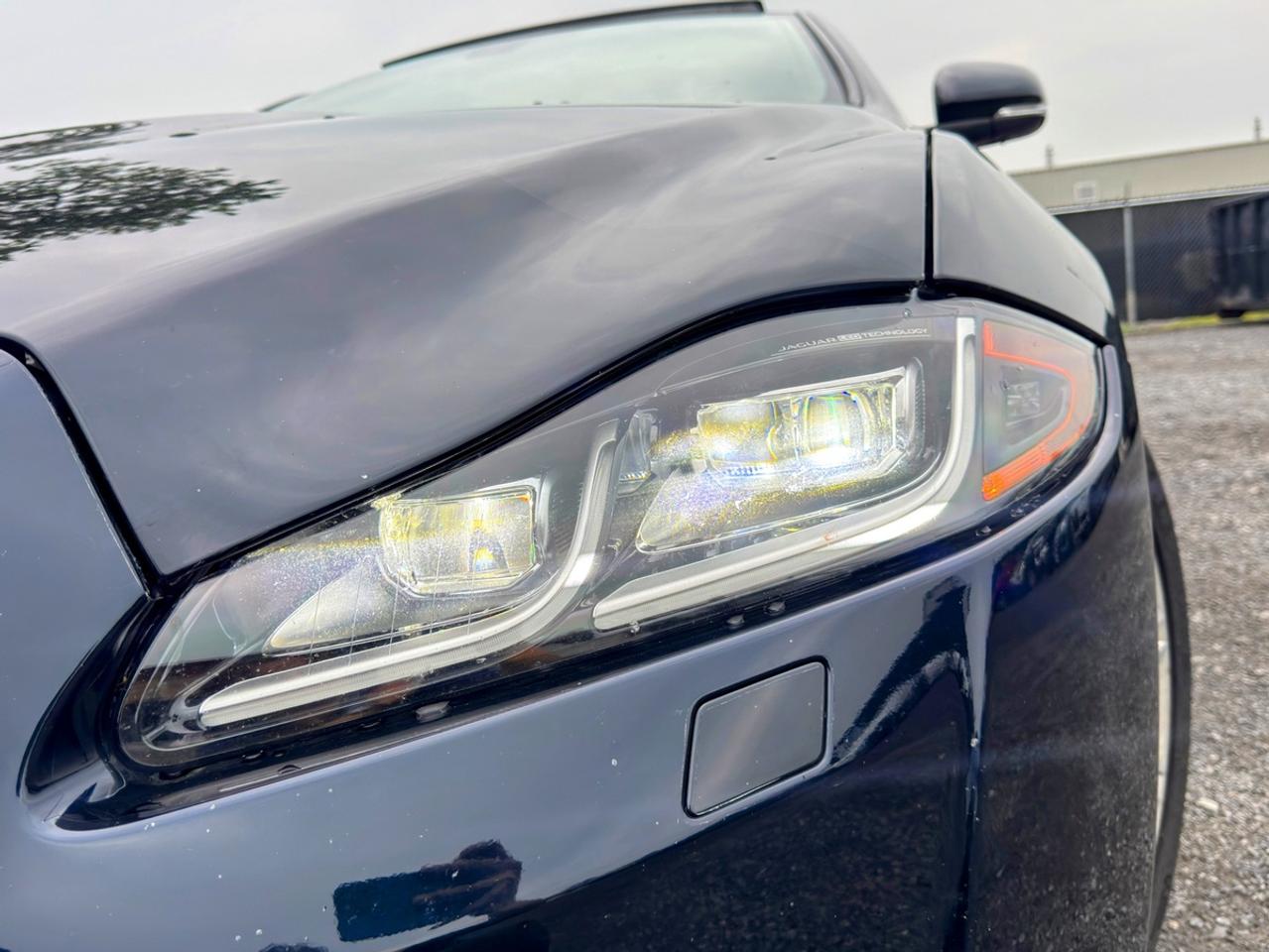 2016 Jaguar XJ Portfolio Photo