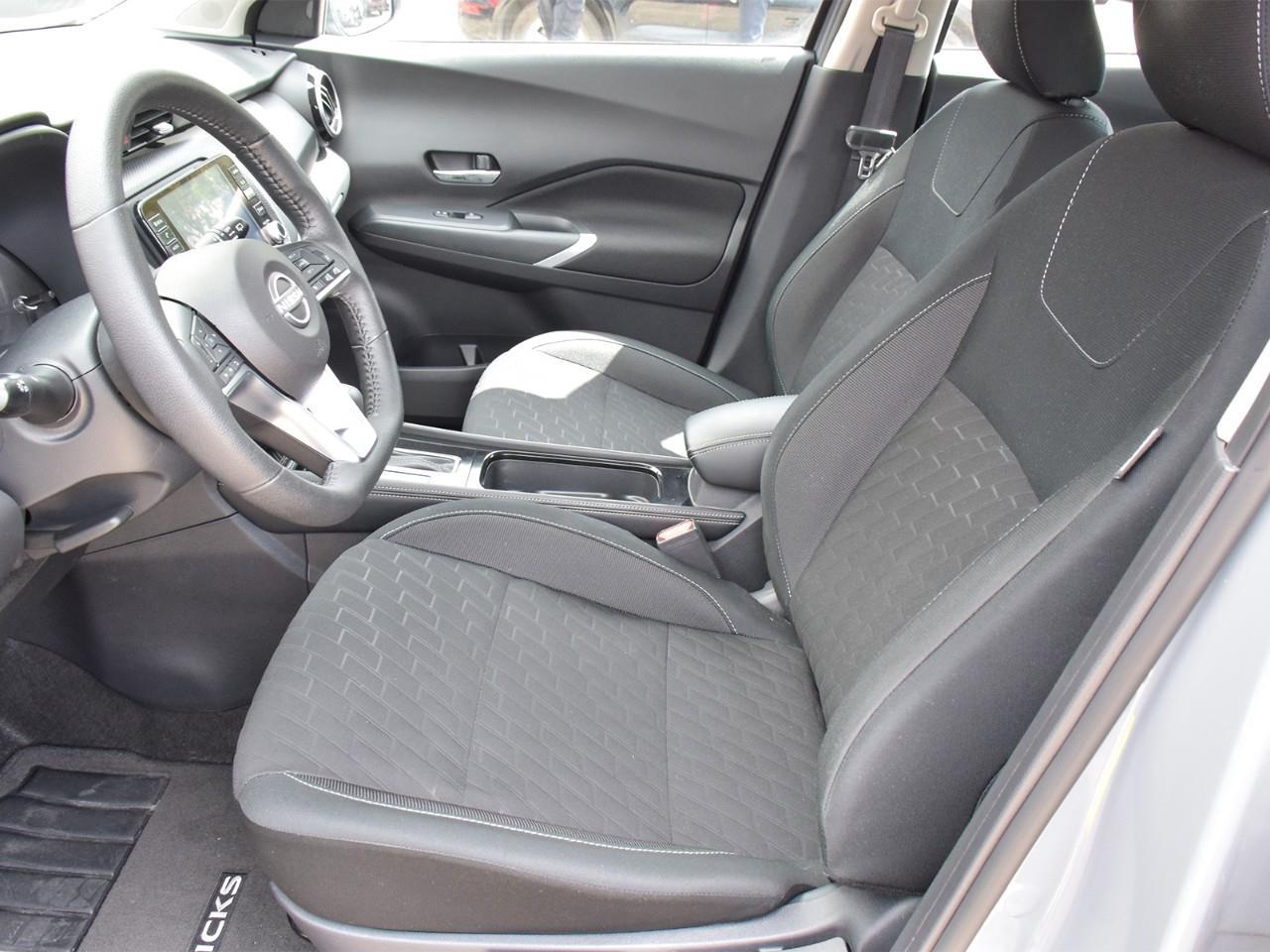 2024 Nissan Kicks SV 4dr Front-Wheel Drive Photo