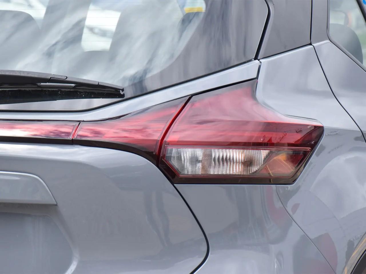2024 Nissan Kicks SV 4dr Front-Wheel Drive Photo