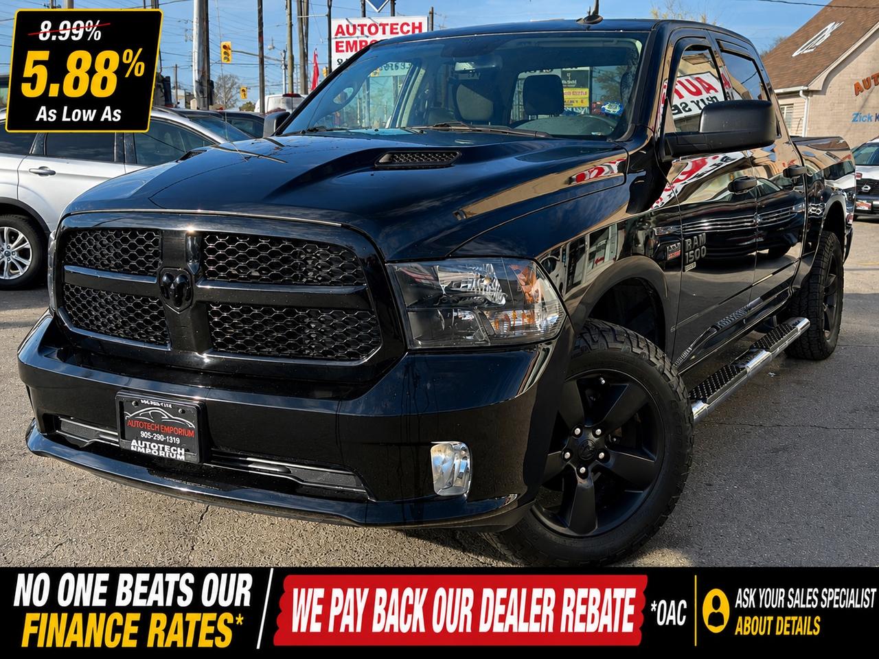 2019 RAM 1500 Classic Express Crew Cab 4X4 HEMI   Reverse Cam Photo0
