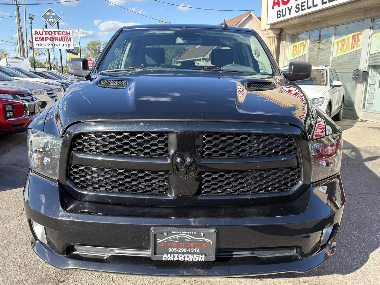 2019 RAM 1500 Classic Express Crew Cab 4X4 HEMI   Reverse Cam Photo