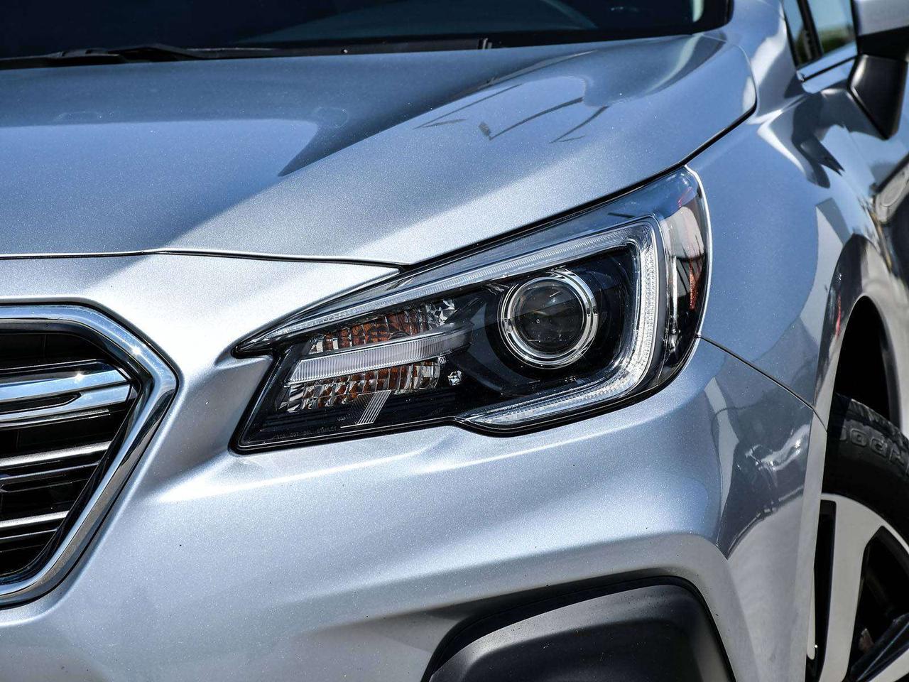 2018 Subaru Outback LIMITED   1OWNER   16 SERVICES   LEATHER  CAM   BT Photo