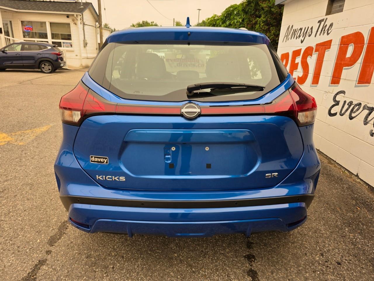 2024 Nissan Kicks SR 4dr Front-Wheel Drive Photo