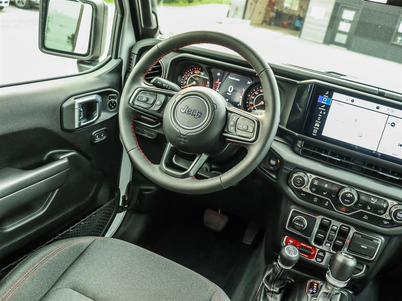 2024 Jeep Wrangler RUBICON Photo