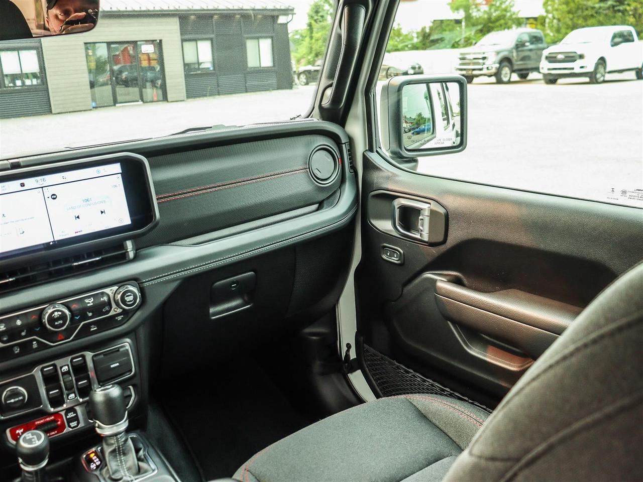 2024 Jeep Wrangler RUBICON Photo