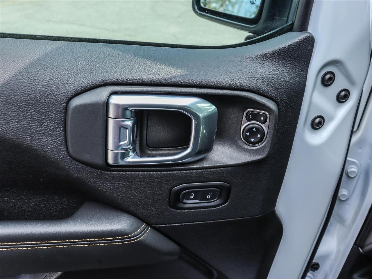 2024 Jeep Wrangler Sahara Photo