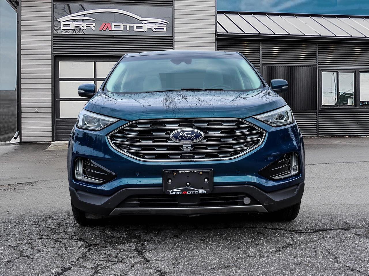 2020 Ford Edge Titanium Photo