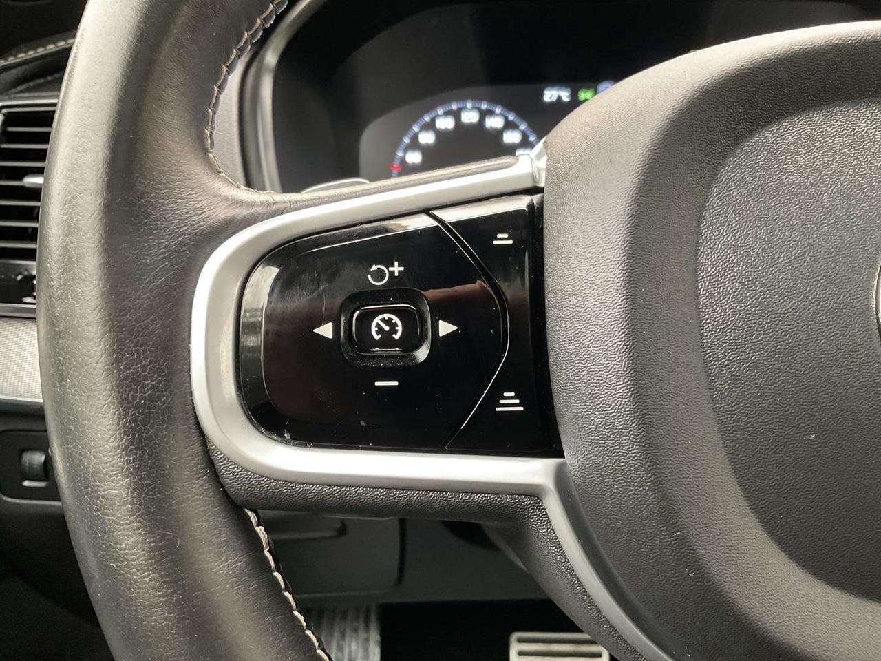 2020 Volvo XC90 T6 R-Design AWD - LTHR! NAV! 360 CAM! BSM! HUD! 7 PASS! Photo