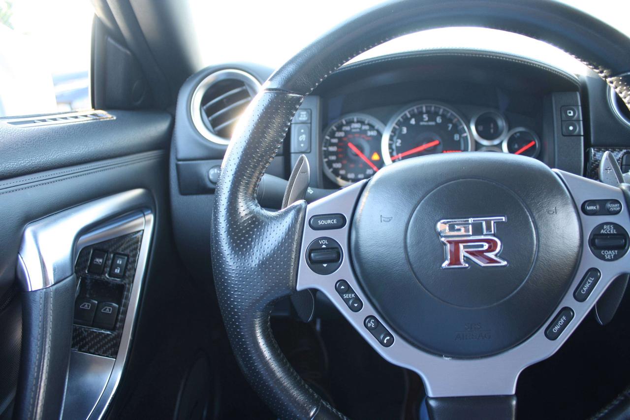 2010 Nissan GT-R Premium / 800HP / 80k in upgrades Photo
