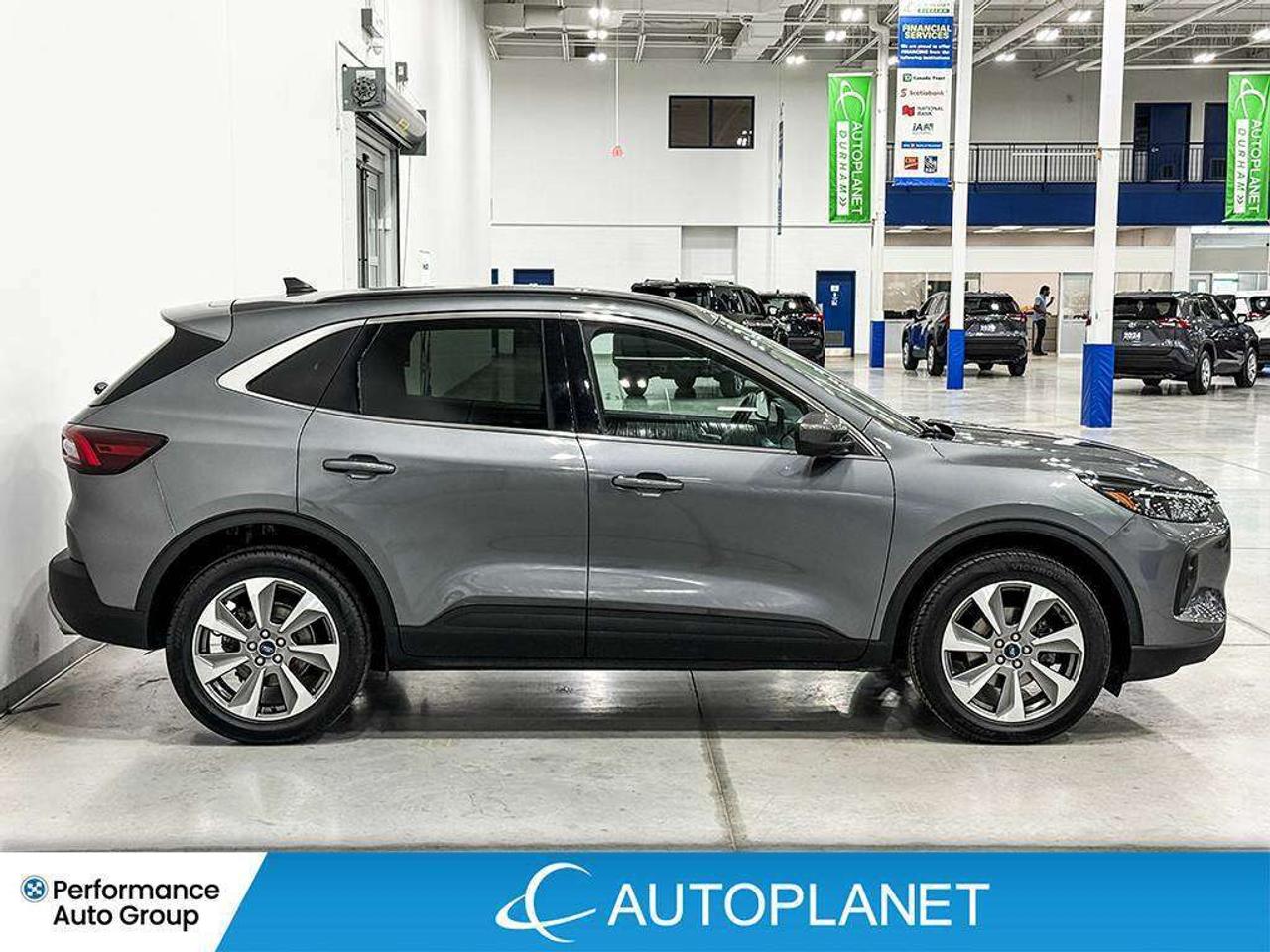 2024 Ford Escape Platinum AWD, Navi, 360 Cam, Android Auto! Photo