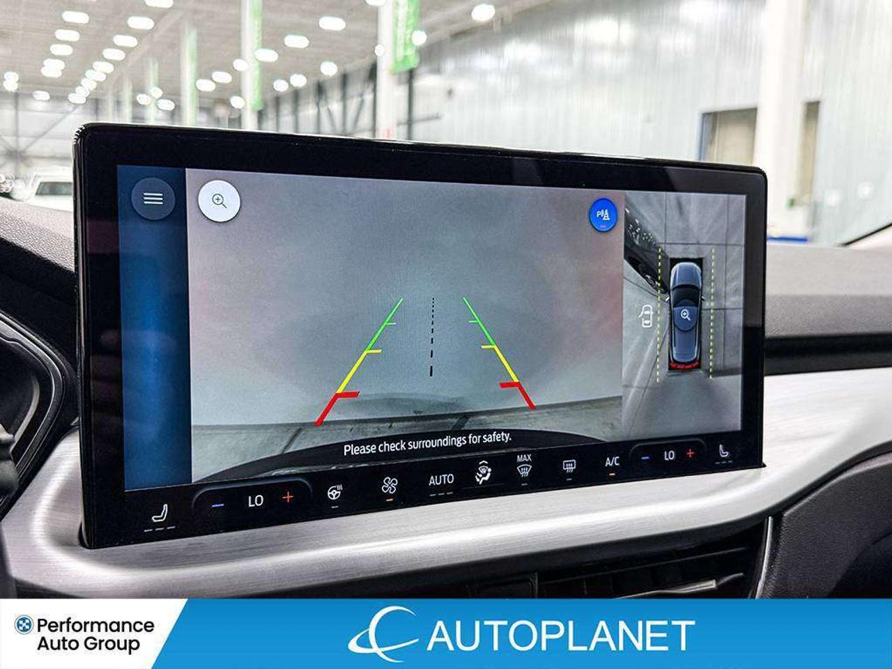 2024 Ford Escape Platinum AWD, Navi, 360 Cam, Android Auto! Photo