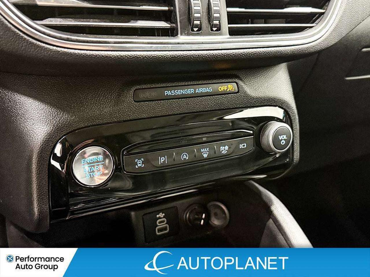 2024 Ford Escape Platinum AWD, Navi, 360 Cam, Android Auto! Photo