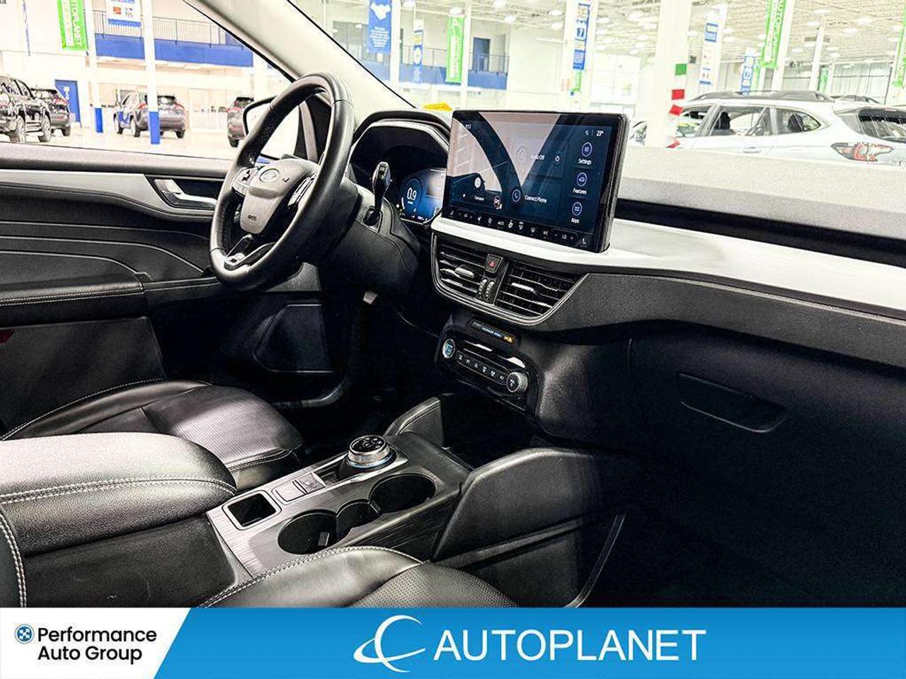 2024 Ford Escape Platinum AWD, Navi, 360 Cam, Android Auto! Photo