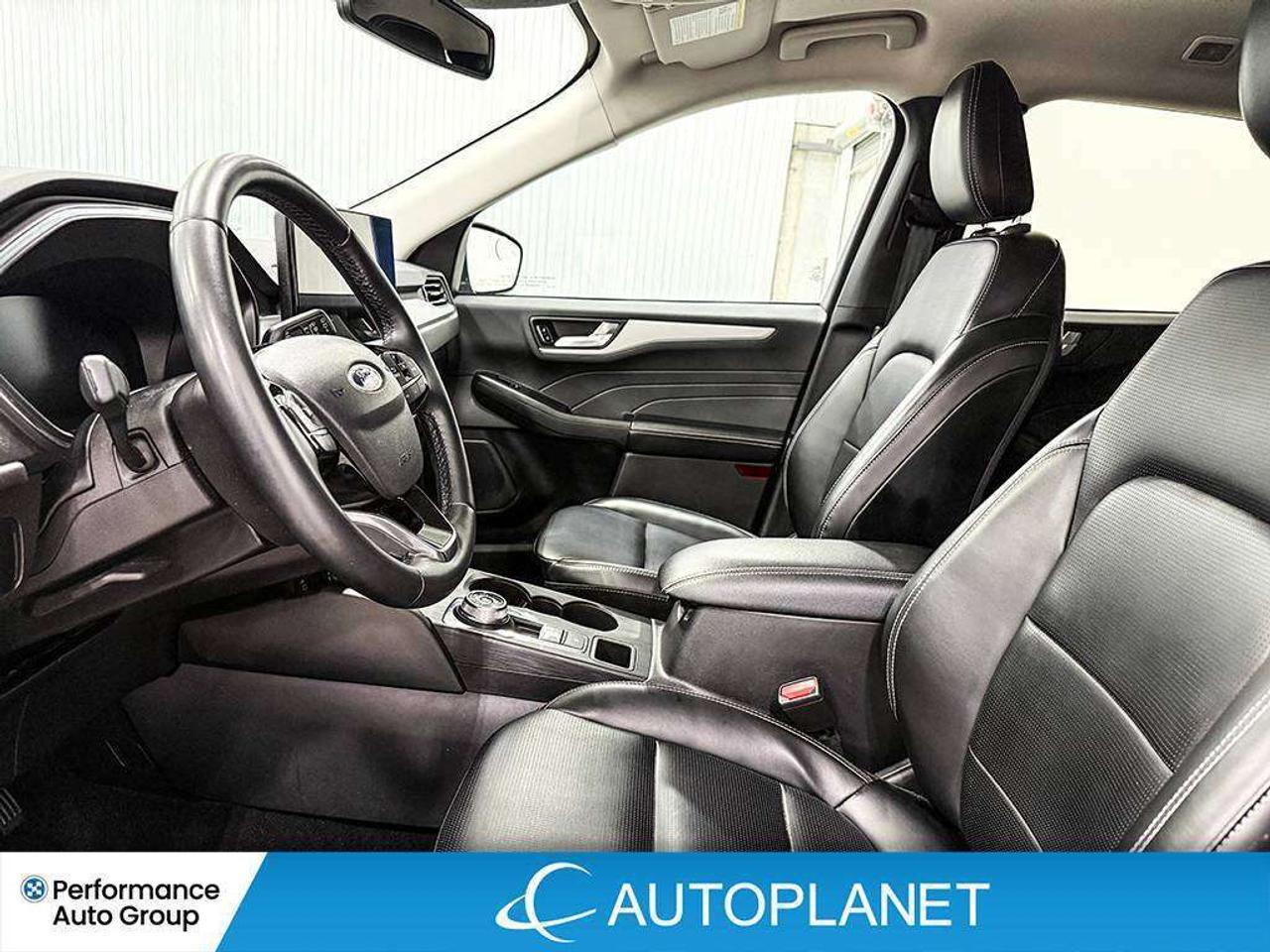 2024 Ford Escape Platinum AWD, Navi, 360 Cam, Android Auto! Photo