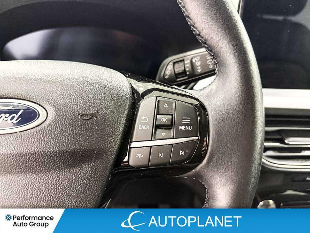 2024 Ford Escape Platinum AWD, Navi, 360 Cam, Android Auto! Photo