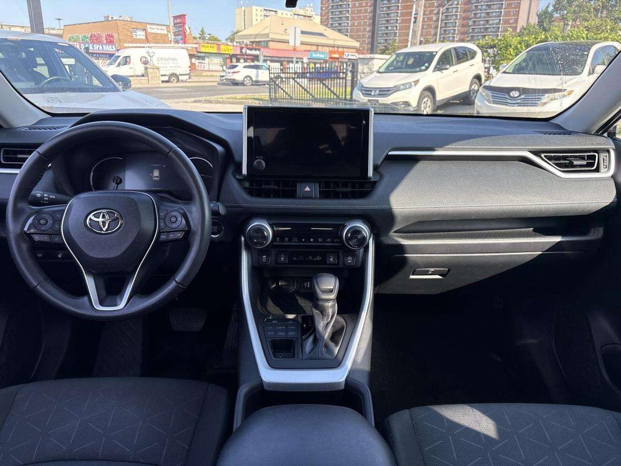 2024 Toyota RAV4 XLE AWD / CLEAN CARFAX Photo