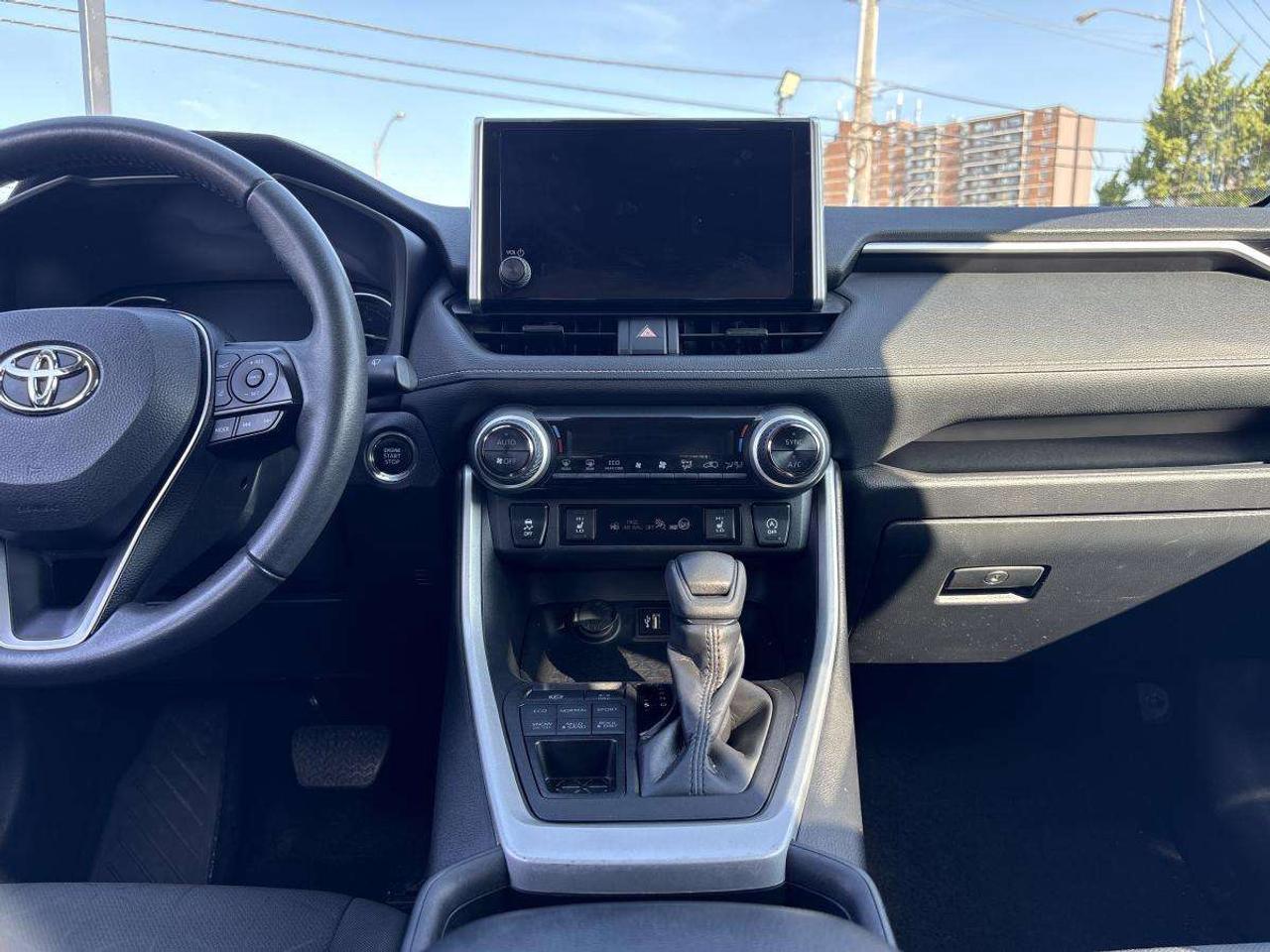 2024 Toyota RAV4 XLE AWD / CLEAN CARFAX Photo