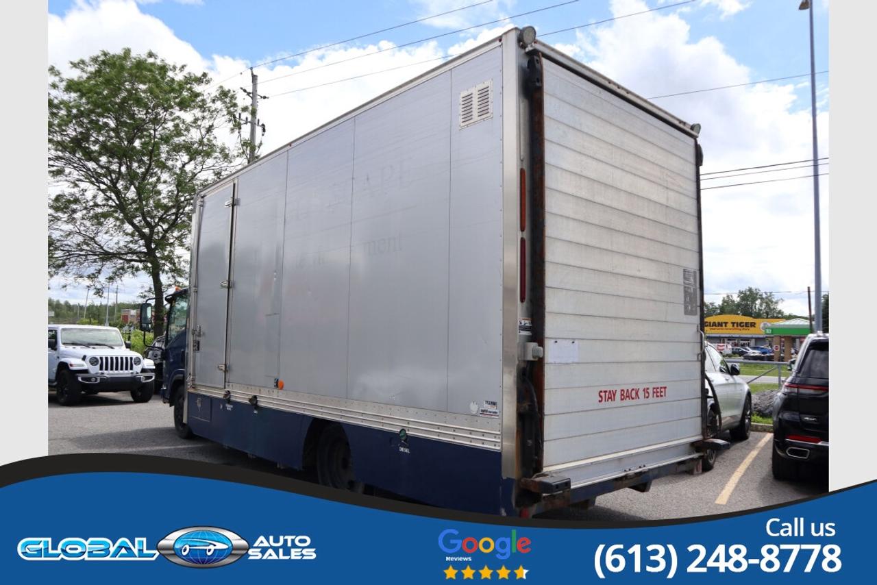 2018 Isuzu NRR DIESEL Photo