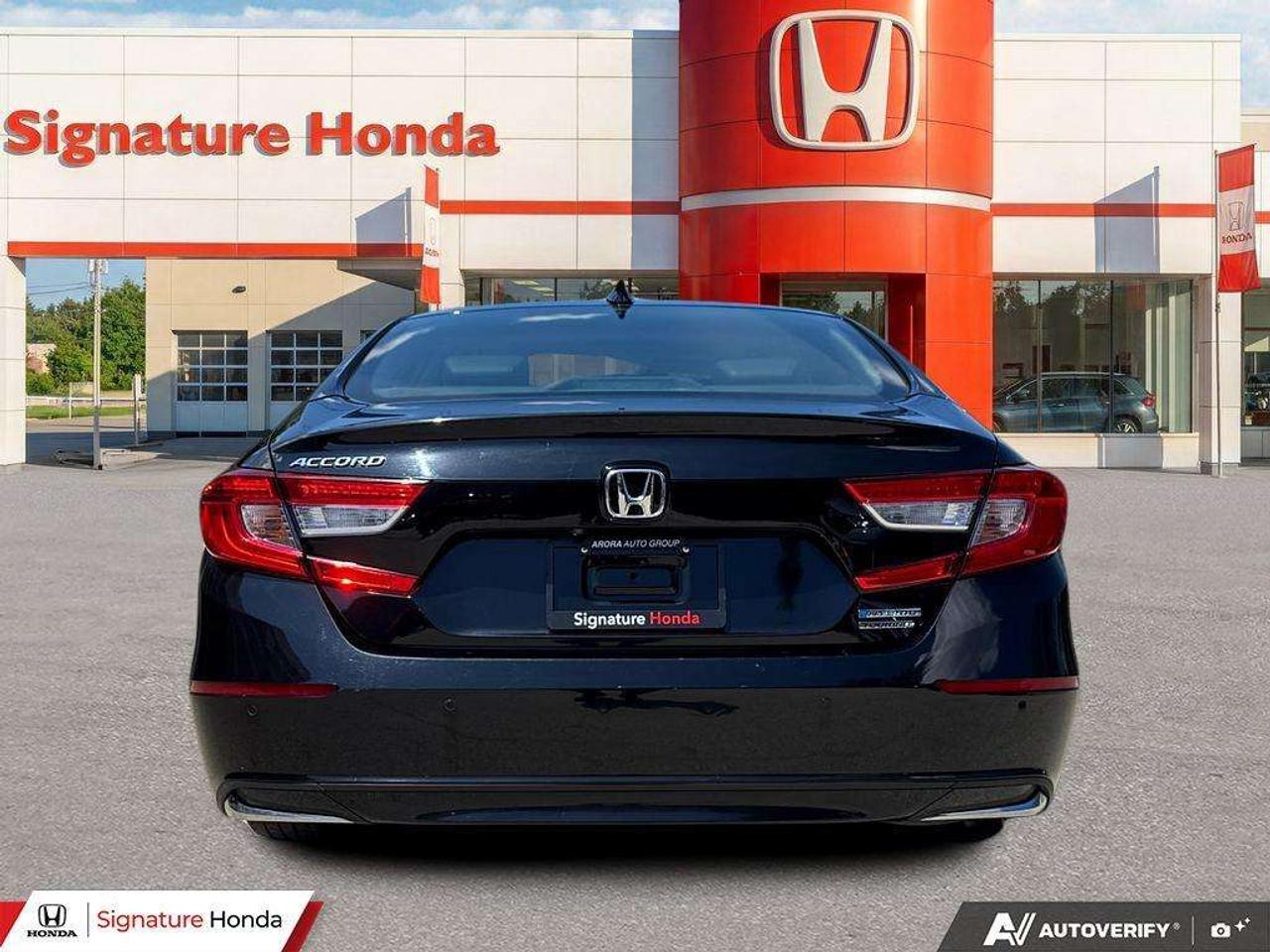 2018 Honda Accord Touring Photo