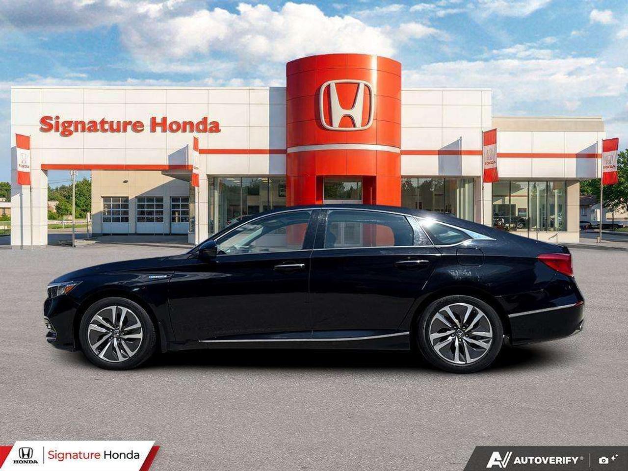 2018 Honda Accord Touring Photo