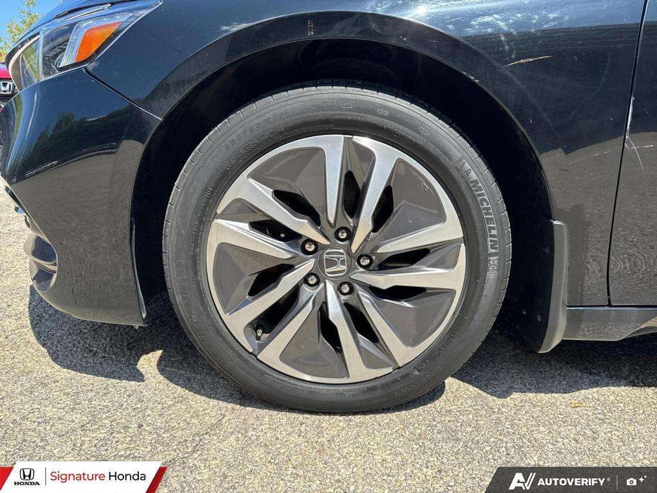 2018 Honda Accord Touring Photo