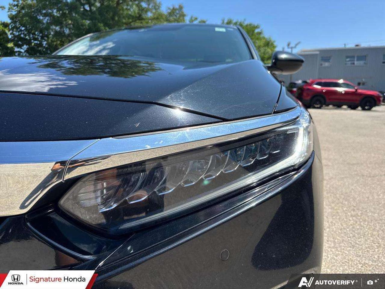 2018 Honda Accord Touring Photo