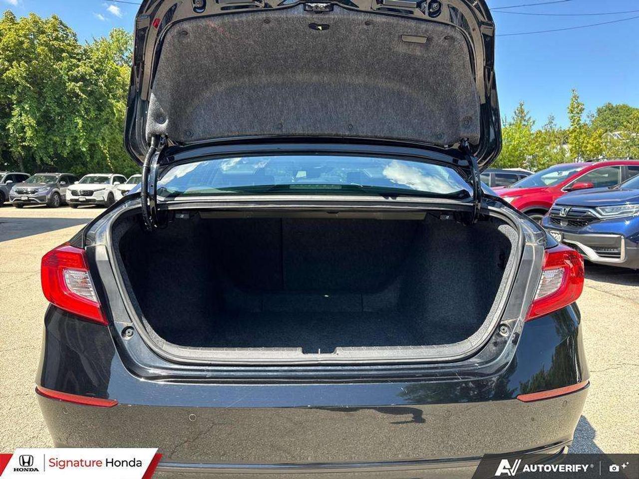 2018 Honda Accord Touring Photo